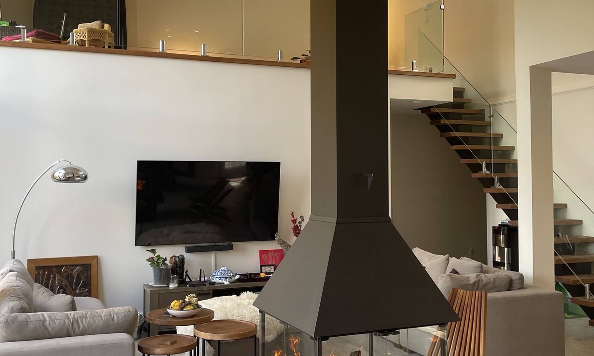 Val-des-Monts Ski Chalet | Modern Lake House — 50 min from Ottawa!