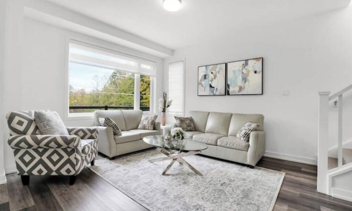 Hespeler House | Modern Living By the River - Entire Homenn