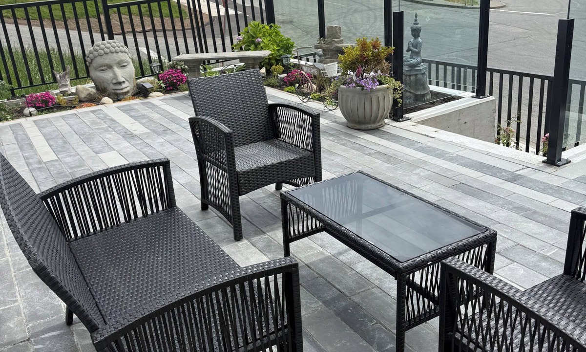 White Rock House | Modern Ocean View Suite in White Rock