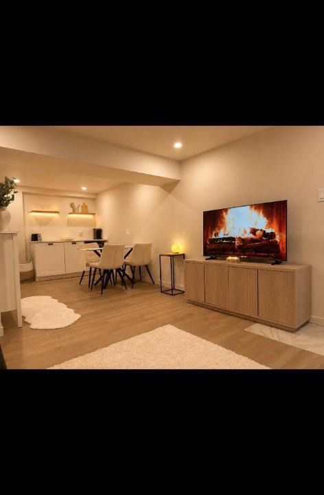 Repentigny Apartment | Modern private apartment - Warm atmosphere