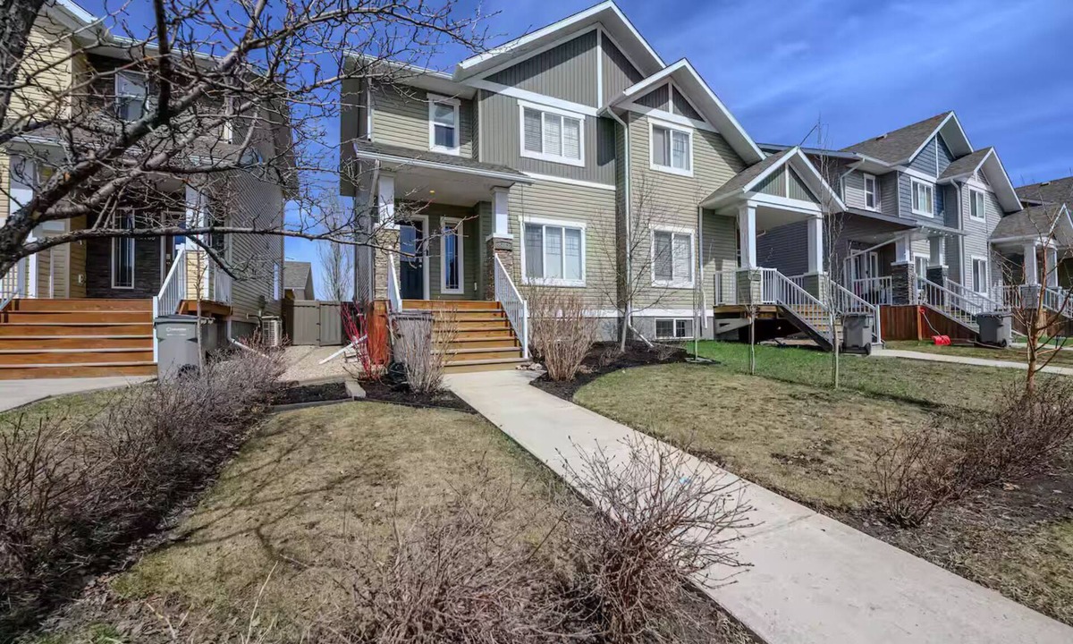 Grande Prairie House | Modern Townhouse in Signature Falls