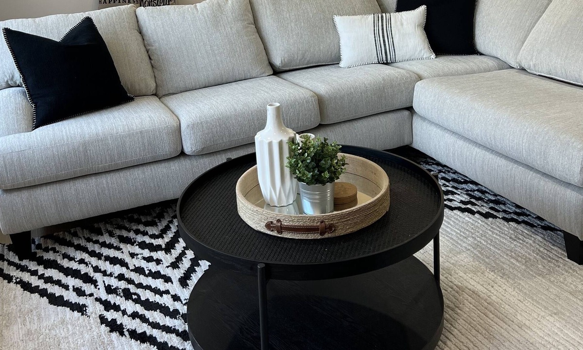 Sardis House | Modern Valley Oasis