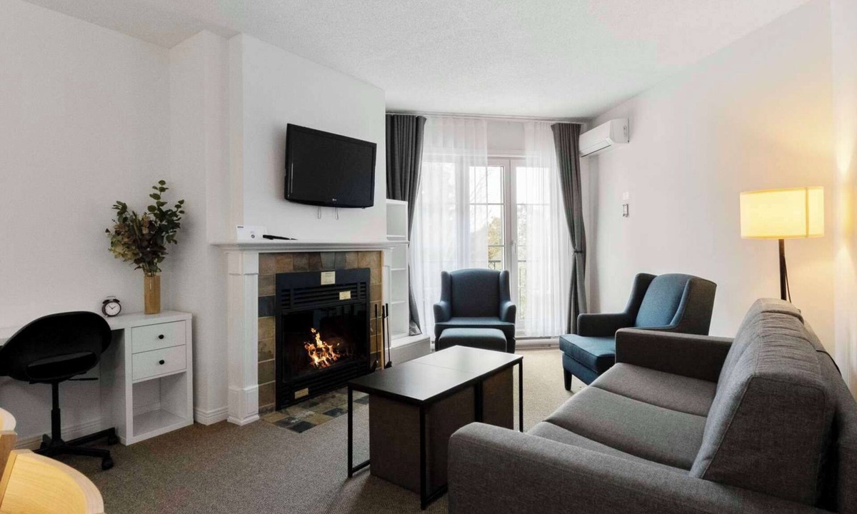 Mont-Tremblant Pedestrian Village Condo | Mont-Tremblant - Le Johannsen 372