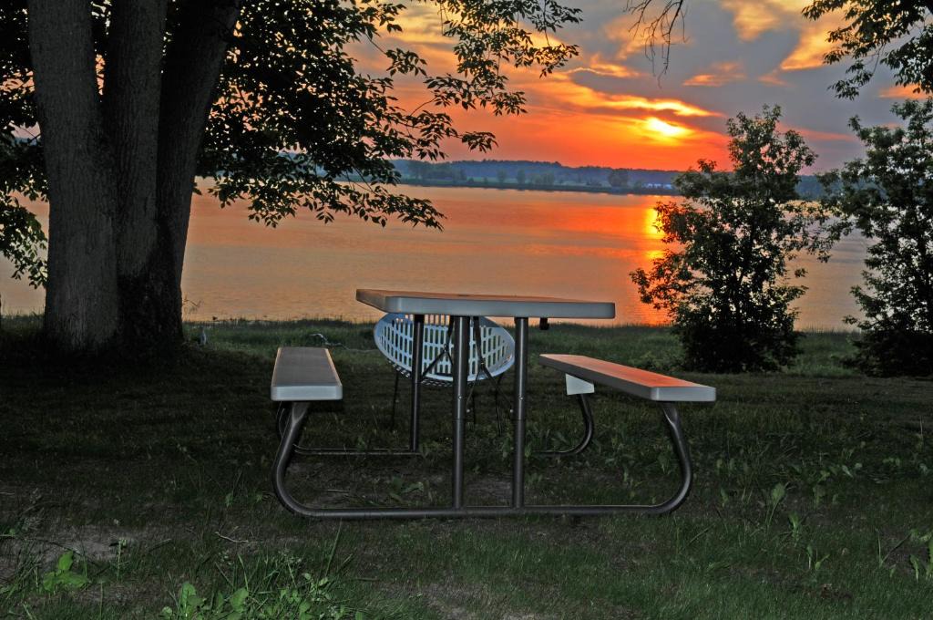 Sorel-Tracy Hotel | Motel Le Charentais