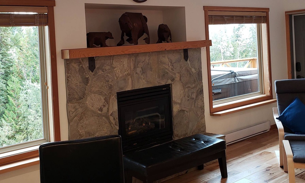 Golden House | Mountain Gem