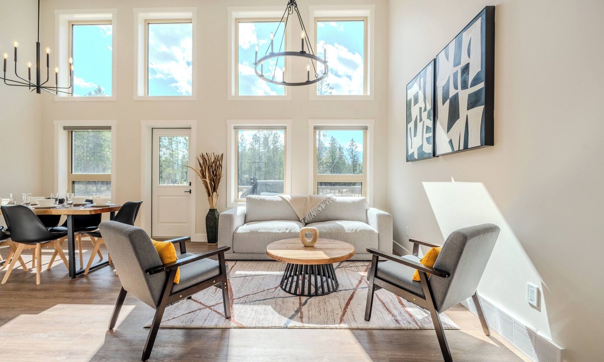 Windermere House | Mountain View Hideaway