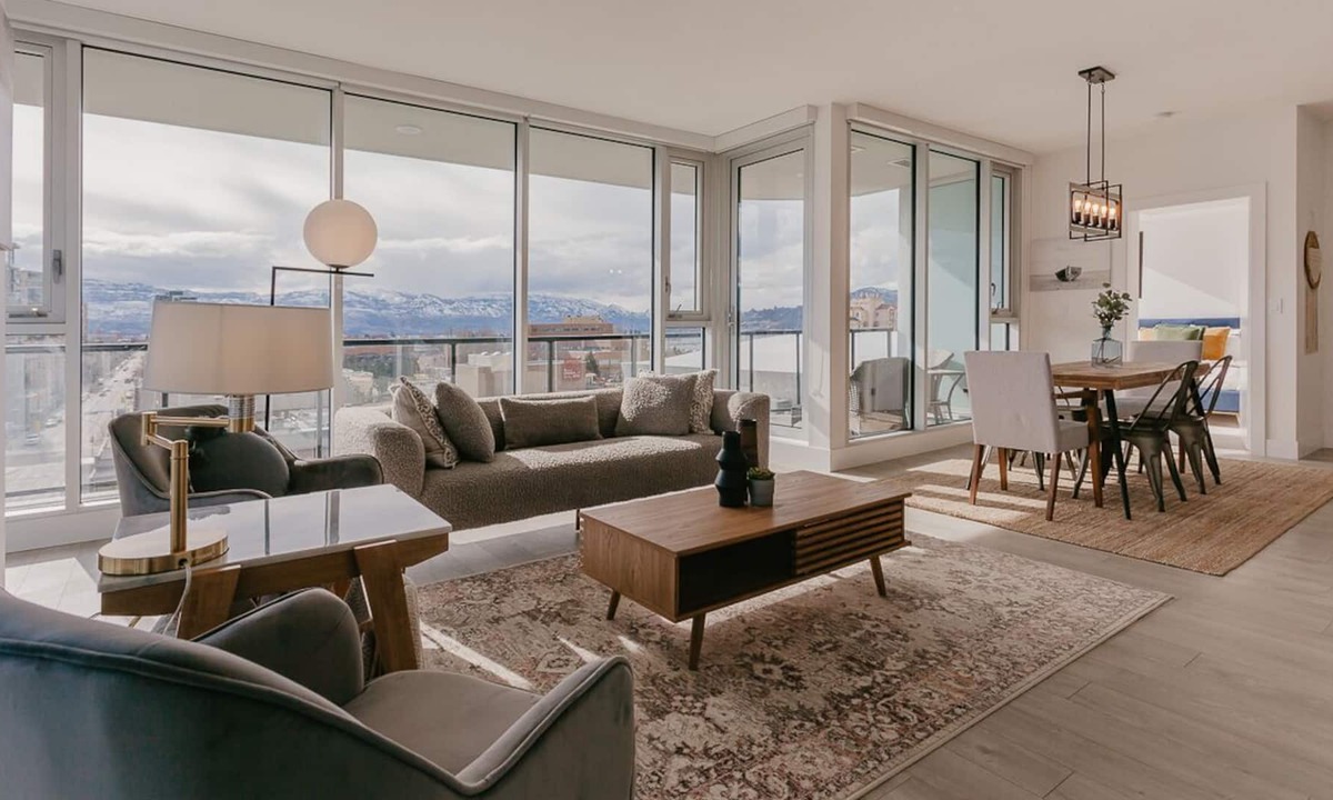 Cultural District Condo | MOUNTAIN VIEW ✧ SLEEPS 4 | CLOSE TO KGH/UBCO ✧