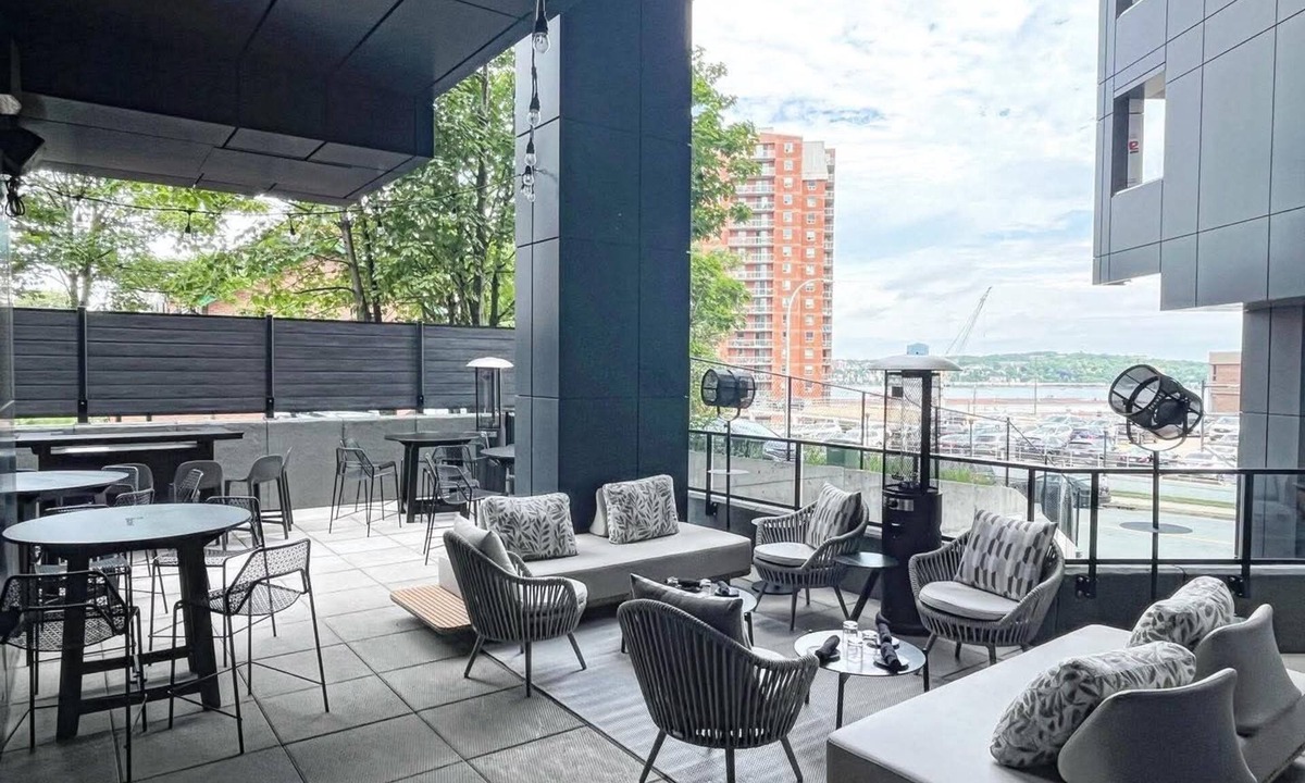 Downtown Halifax Hotel | Moxy Halifax Downtown