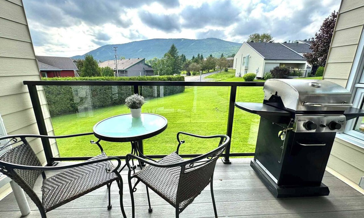 Saint Ferreol les Neiges House | MSA View, Sauna, Tennis & Pool | Le Mont-Agnard