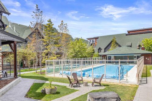 Canmore House | Mystic Chalet- Views, Pool, Hot Tub, Pets - managed by Little Sister Getaways