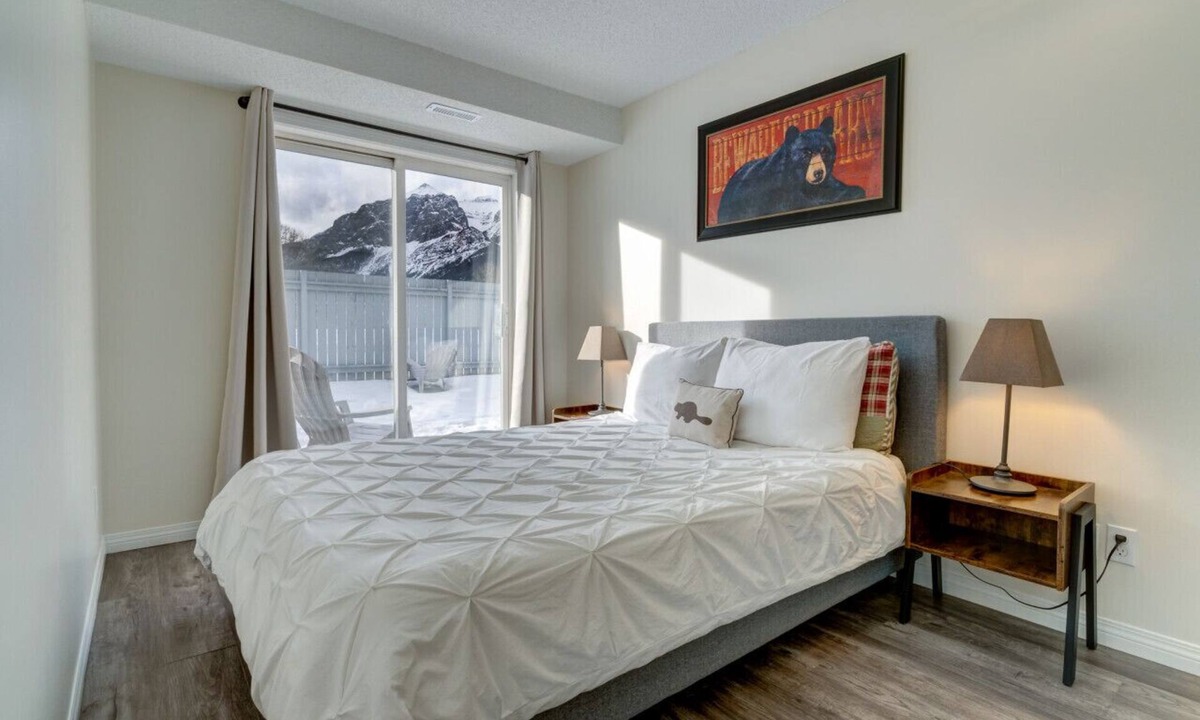 Canmore Villa | Nakiska | 2 Bed 1 Bath with Mtn Views