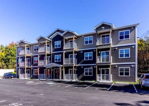 Saint John House | New 2BD Condo, UNB, Hospital, Golf, Patio Coffee