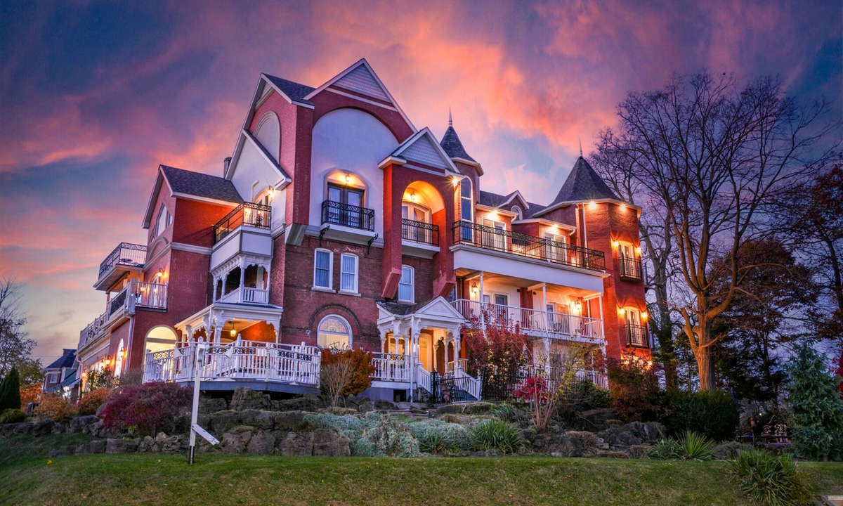 Niagara Falls Bed & Breakfast | Niagara Grandview Boutique hotel