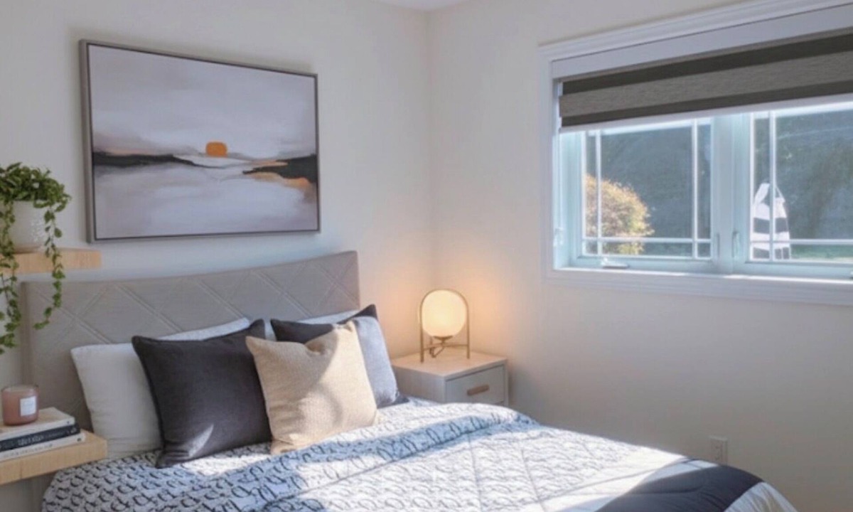 Thorold House | Niagara USA & Canada Comfort Stay