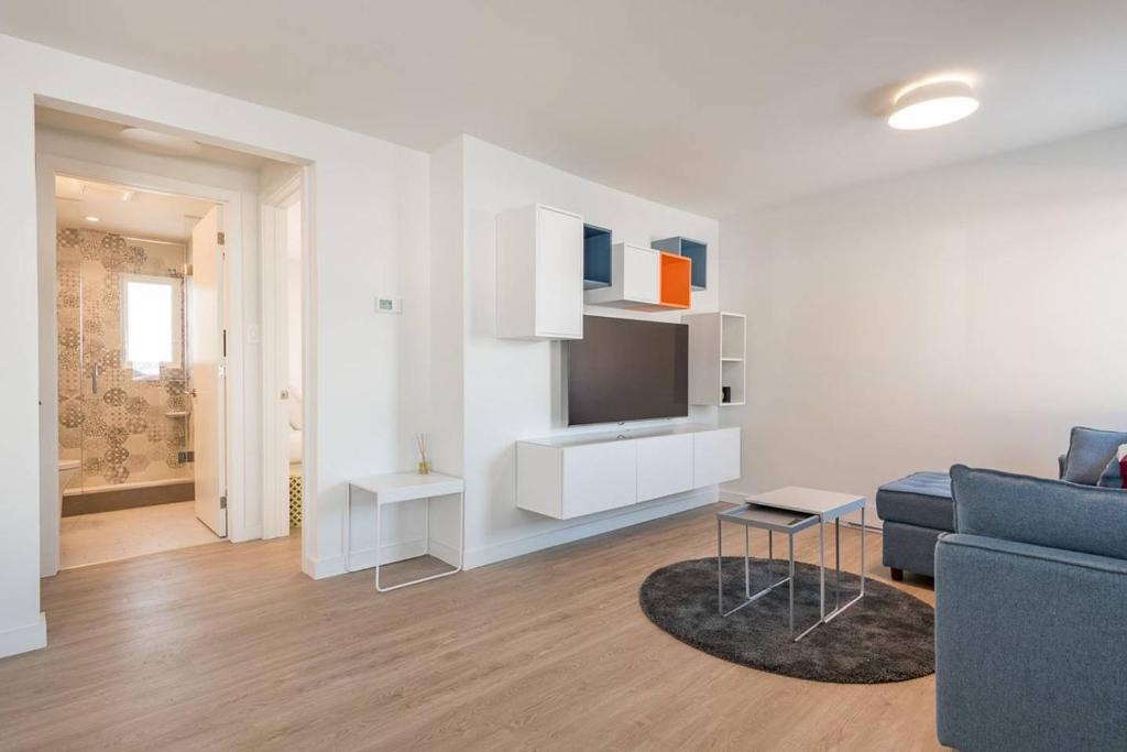 North End House | North End Completely Renovated Home with Parking