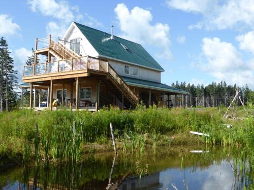 Indian Brook Apartment | North Shore Retreat - OFF-GRID - OCEANfront