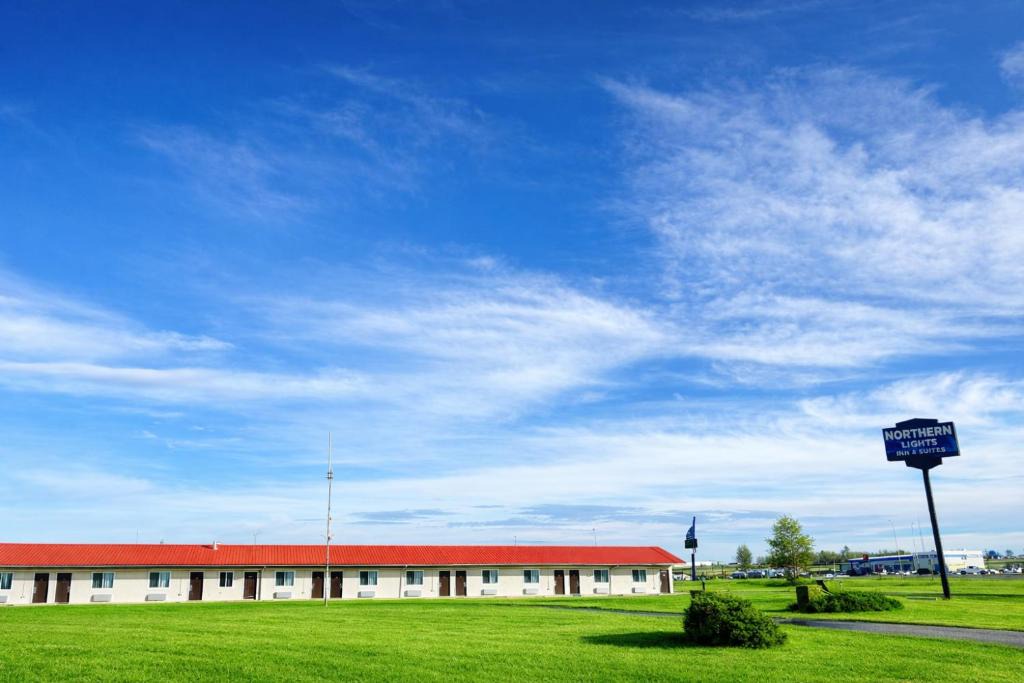 Valleyview Hotel | Northern Lights Inn & Suites