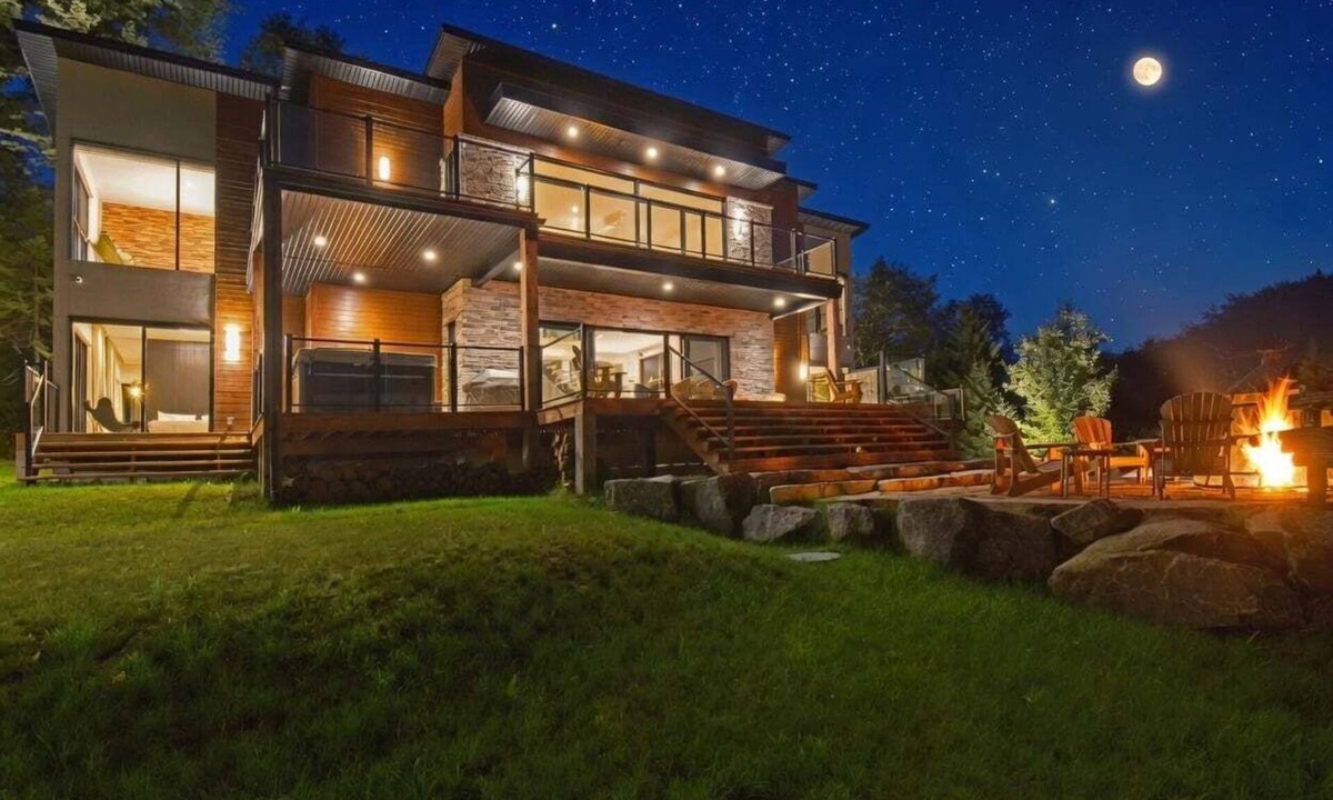 La Conception House | Ohana Chalet | 4 Luxury Suites | Hot Tub, 3800 sq.ft Secluded Luxury Chalet