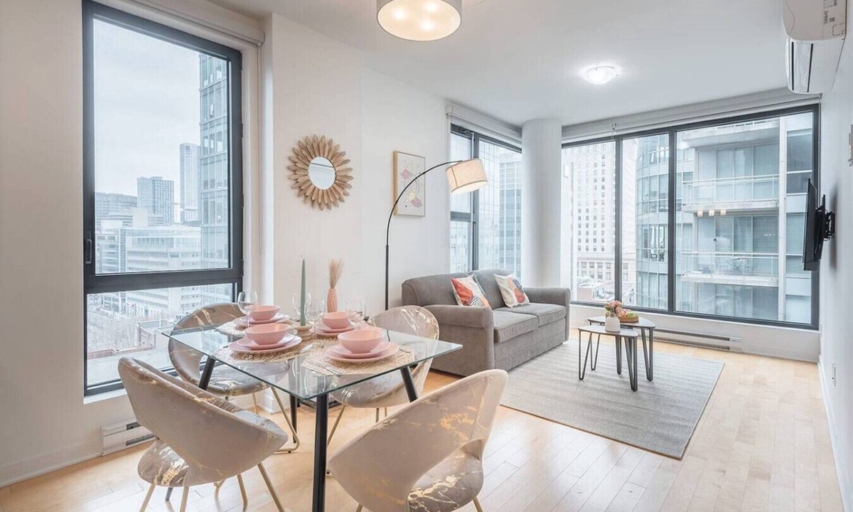 International District Apartment | Old Port View -Indoor Parking- 99 Walkscore