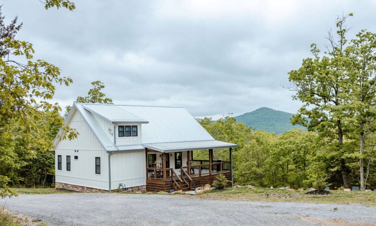 Harrison House | Ozark Getaway