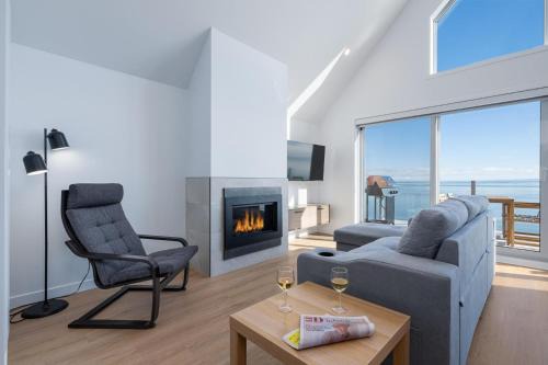 Petite-Riviere-Saint-Francois Apartment | Panorama 1253