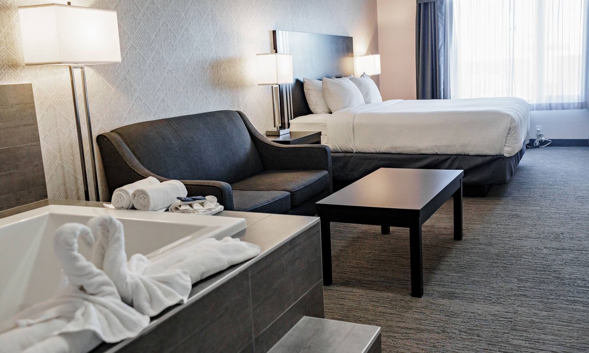 Leduc Hotel | Park Inn by Radisson Edmonton Airport