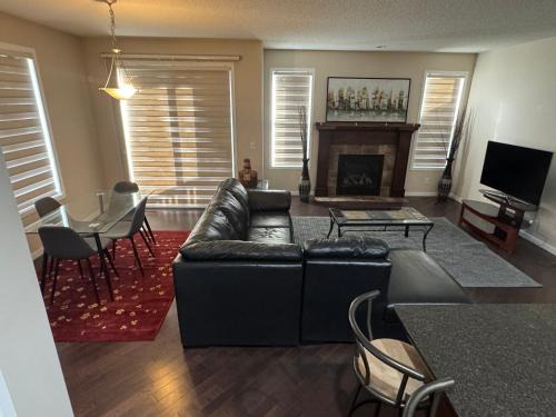 Panorama Hills Apartment | Peace Home