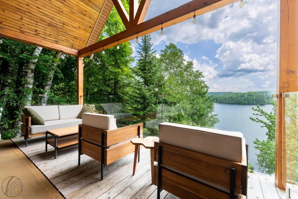 Chertsey Ski Chalet | Peace in the North Lac Brulé SPA SAUNA