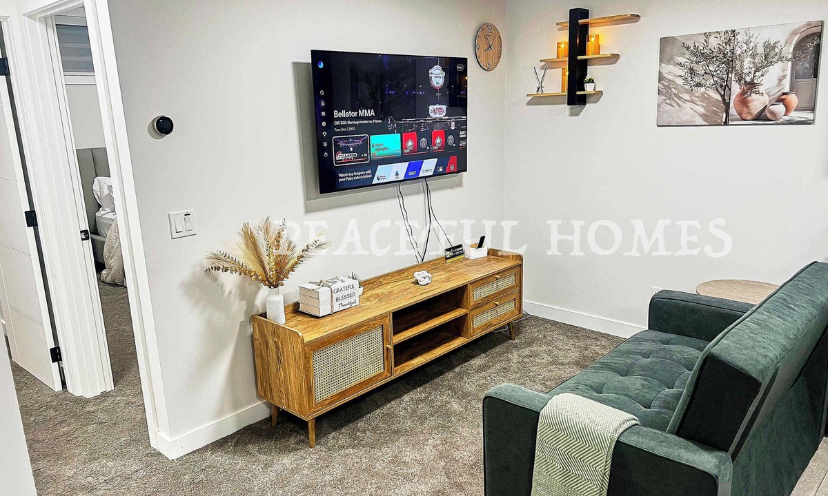 Southeast Calgary House | Peaceful Homes | Elegant 2 Bedroom Suite