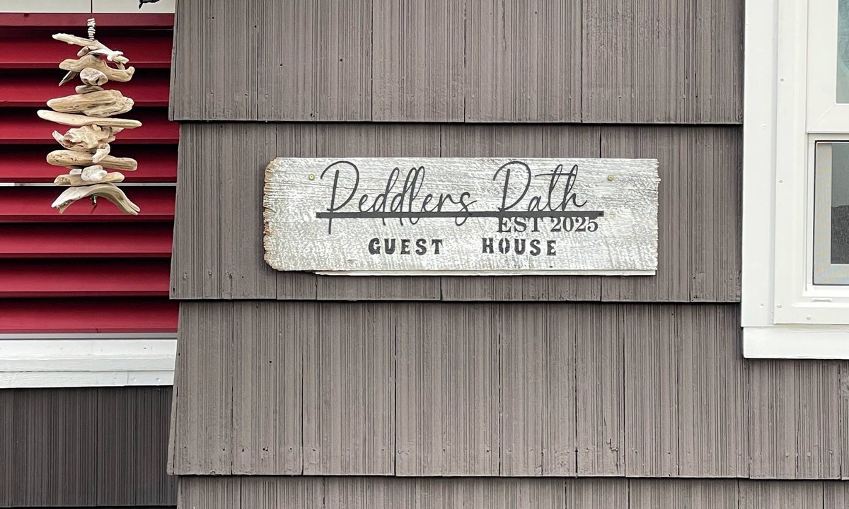 Midway Cottage | Peddler’s Path Guest House