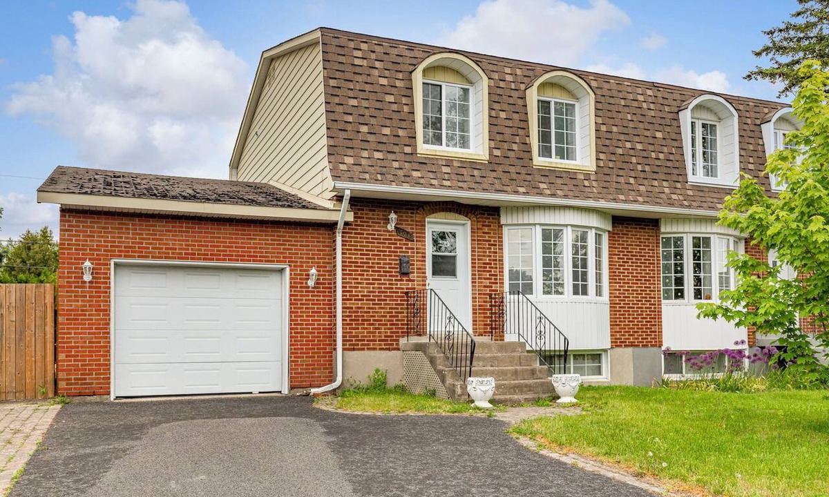 Brossard House | Pet-Friendly Brossard Home w/BBQ Terrace & Garage