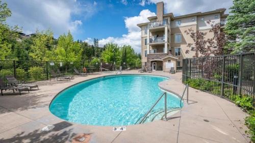 Quail Ridge Apartment | Pinnacle Pointe Resort By YLW Vacation Rentals