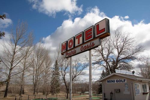 Moose Jaw Hotel | Prairie Oasis Tourist Complex
