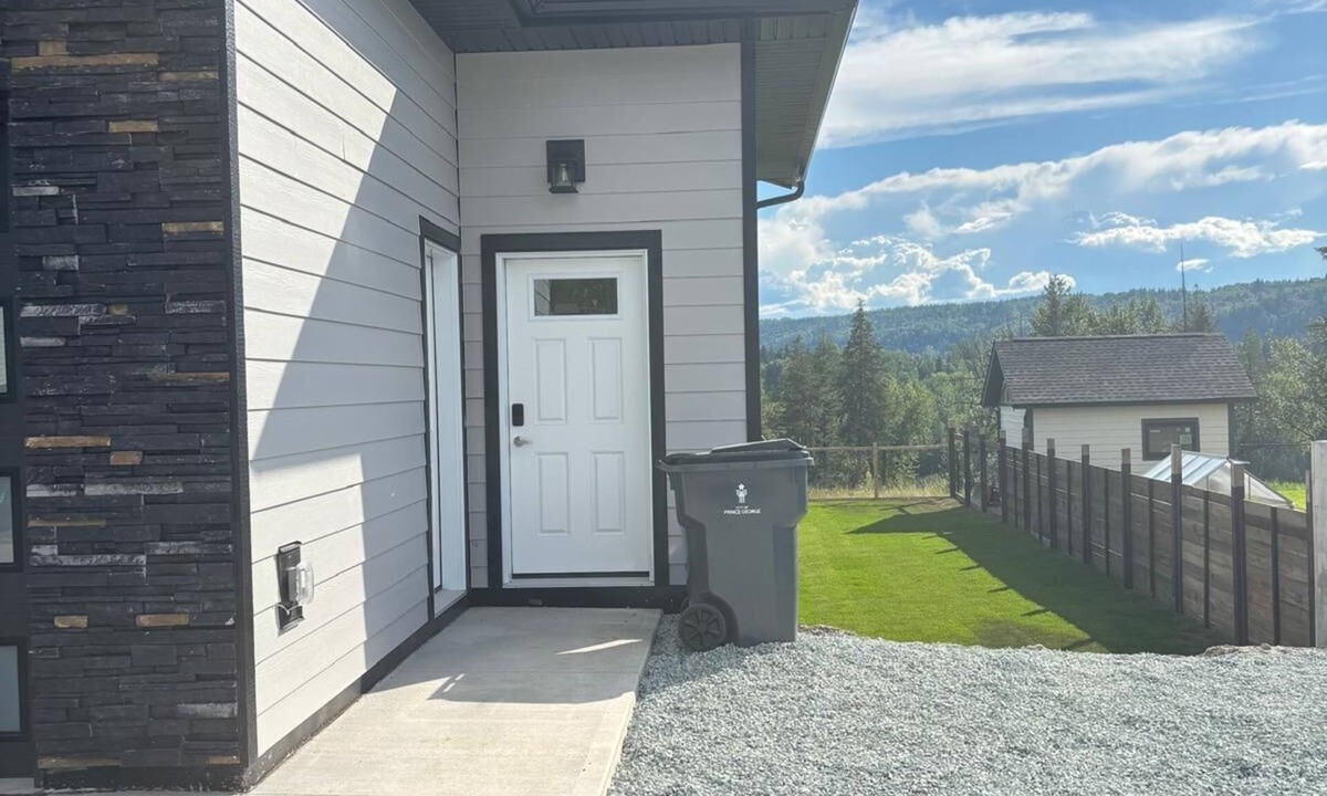 Prince George House | PRINCE GEORGE COZY SUITE PROXIMAL TO THE NECHAKO RIVER