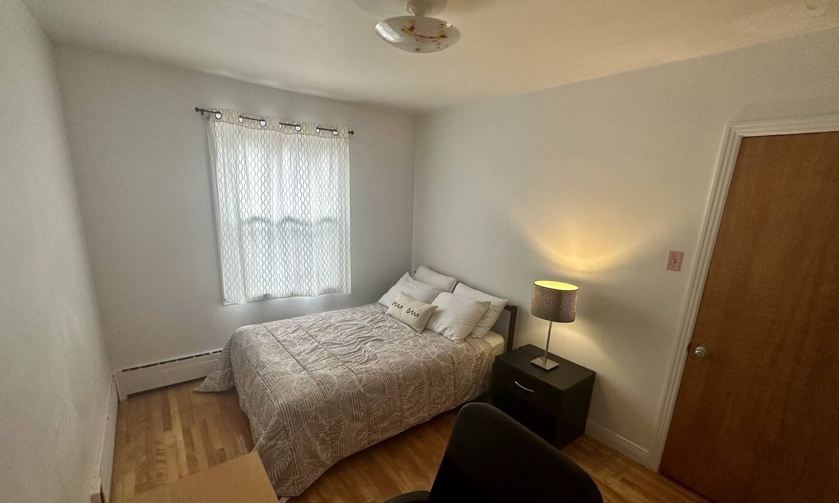 Ahuntsic-Cartierville House | Private room in a beautiful house