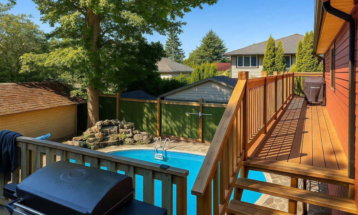 Saanich East Apartment | Quaint Attic Suite w/Heated Pool (Year-Round)