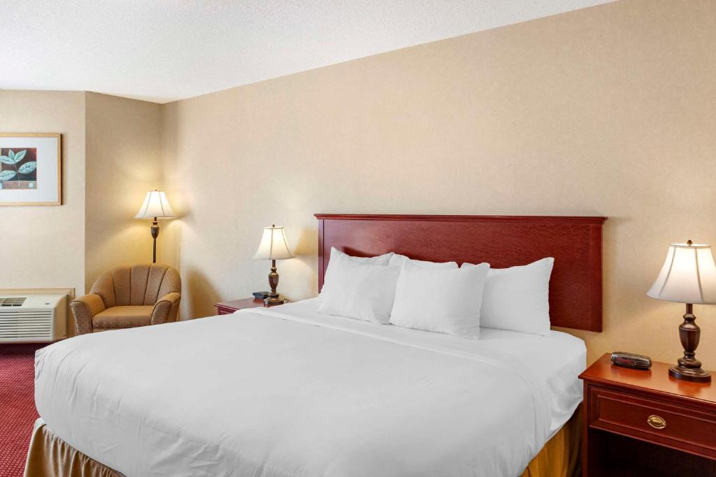 Leduc Hotel | Quality Inn & Suites Edmonton International Airport