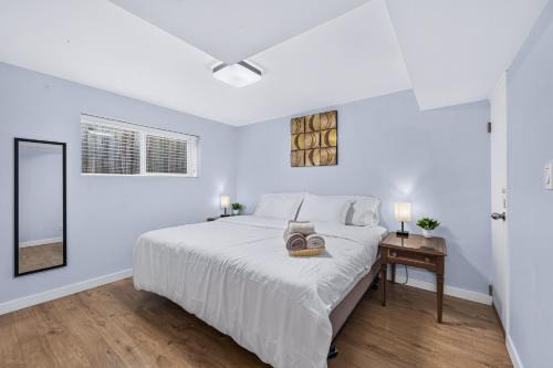 Marpole Villa | Quiet Westside l Cozy Lower Level Suite l Near YVR