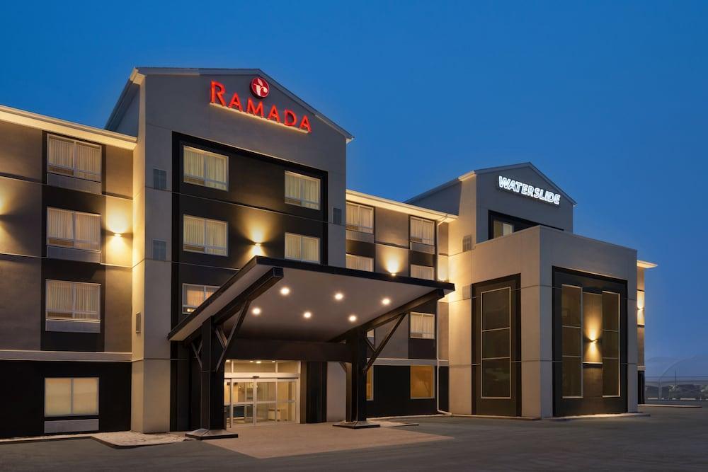 Airdrie Hotel | Ramada by Wyndham Airdrie Hotel & Suites