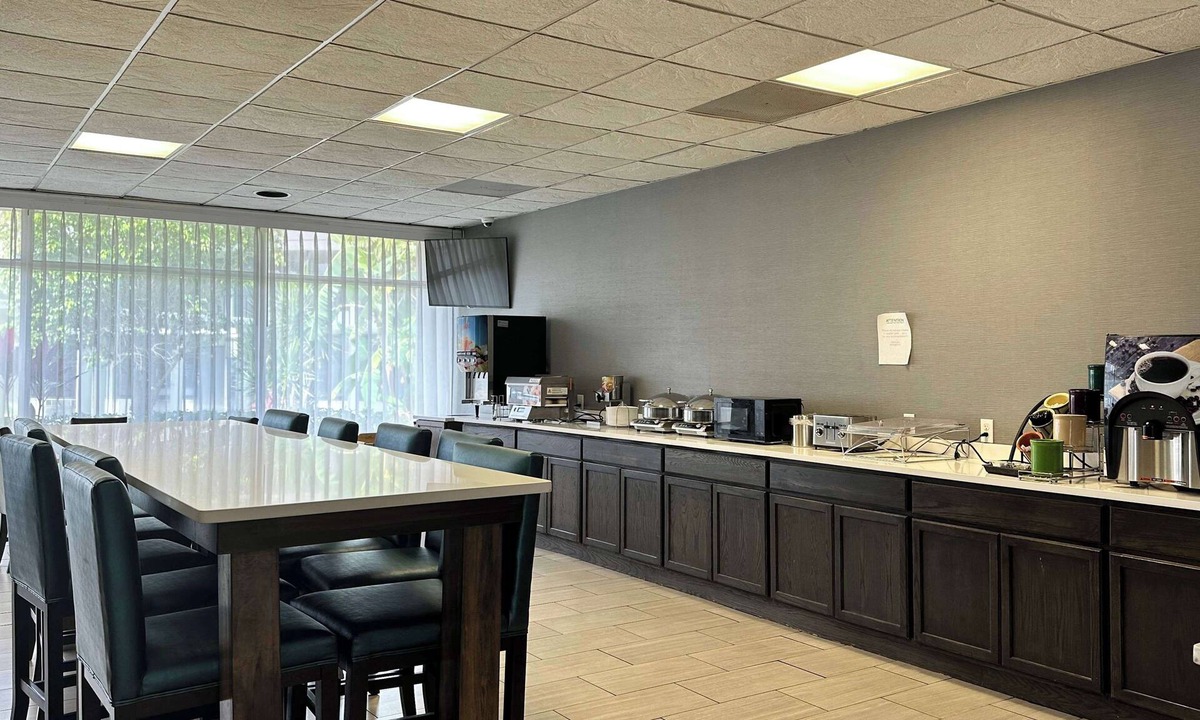 Cocoa West Hotel | Ramada by Wyndham Cocoa