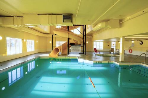 East Kootenay Hotel | Ramada by Wyndham Cranbrook