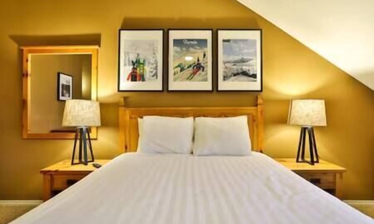 Fernie Condo | Recently Updated 3 level Riverside Condo