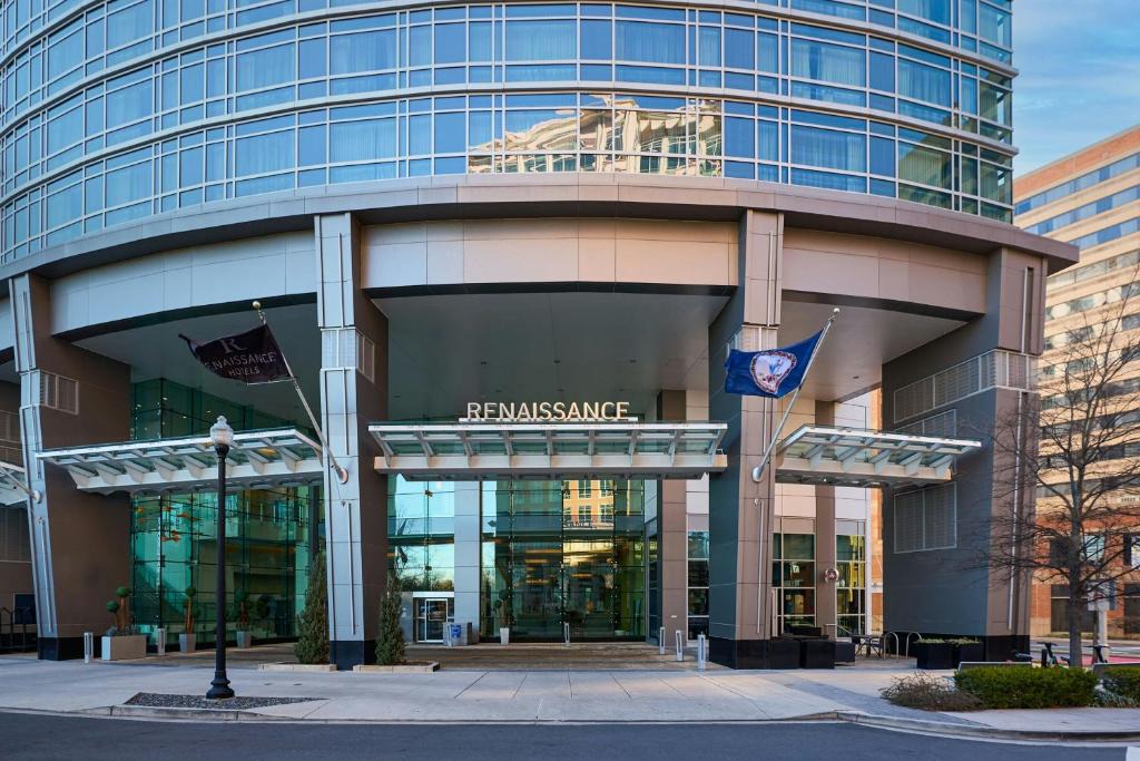 Crystal City Hotel | Renaissance Arlington Capital View Hotel
