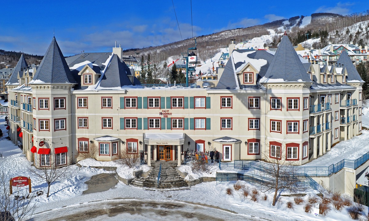 Mont-Tremblant Pedestrian Village Hotel | Residence Inn by Marriott Mont Tremblant Manoir Labelle