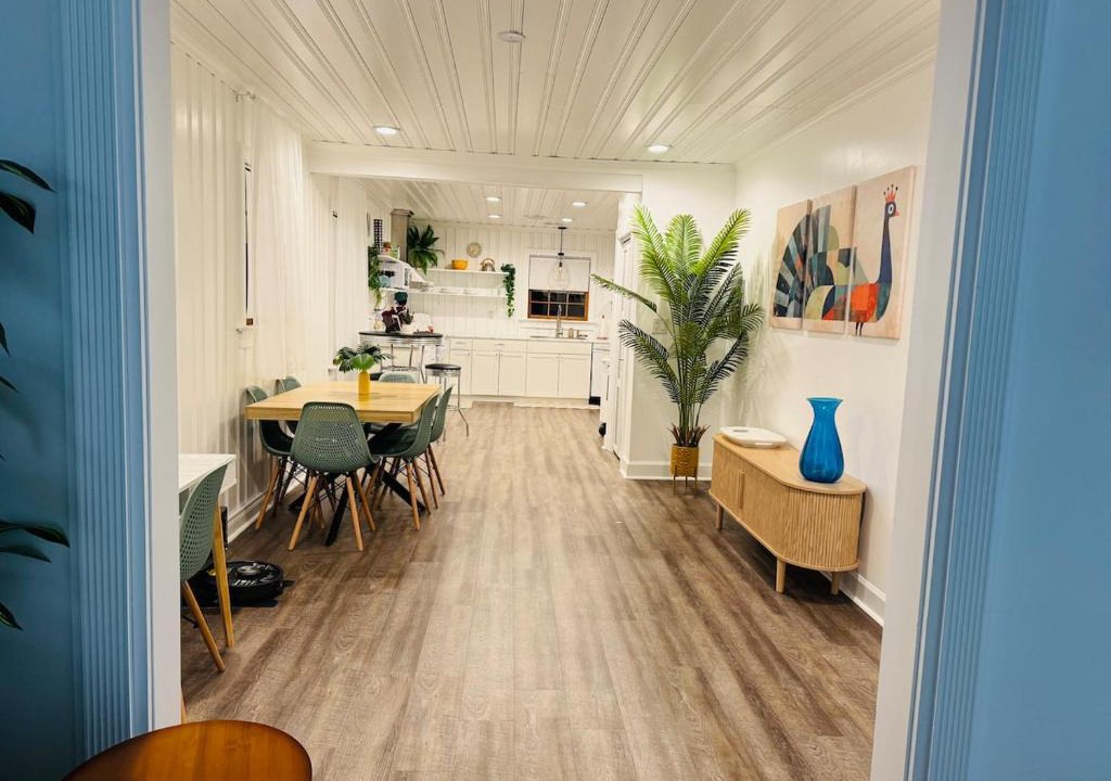 Wilson House | Retro Retreat