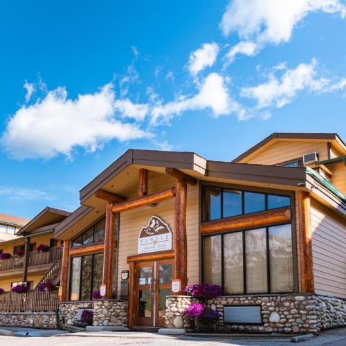 Canmore Cabin | Rundle Mountain Lodge