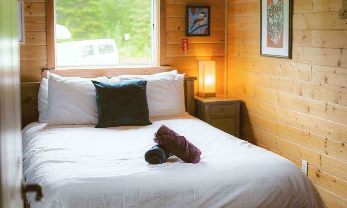 Tagish Cabin | Rustic Lakefront Lodge on Little Atlin Lake - Pet friendly!