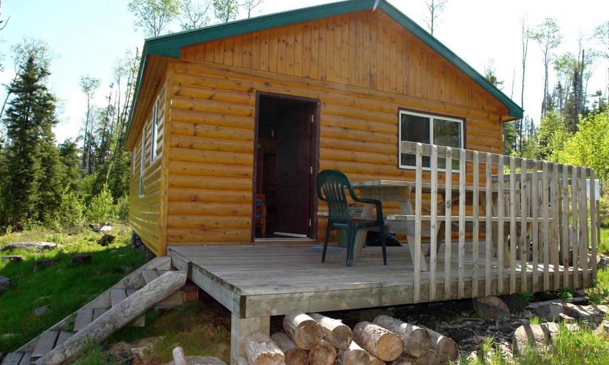 Thunder Bay Cabin | Rustic Log Cabin Rental for Six on D'Alton Lake in Thunder Bay, Ontario