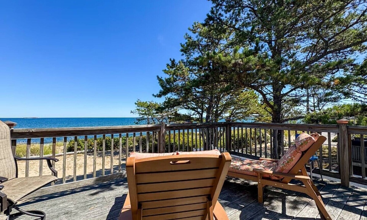 Southern Coast Apartment | Saco,ME- Ocean Front- 3Bedroom- Parking on-site- Family Friendly