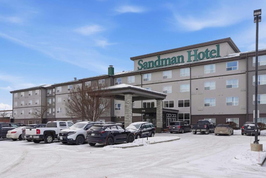 North Industrial Hotel | Sandman Hotel Saskatoon